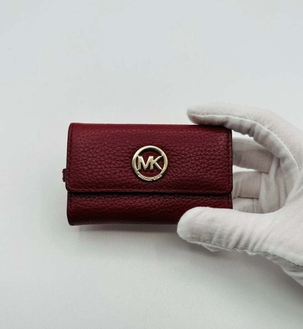 Michael Kors Fulton Pebbled Leather 6-Hook Key Case Wallet in Merlot